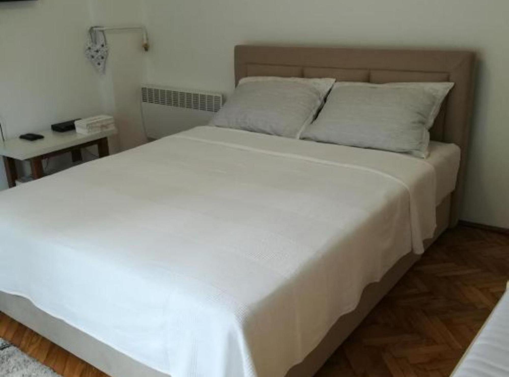 Apartman Olymp Osijek-Garaza Zewnętrze zdjęcie